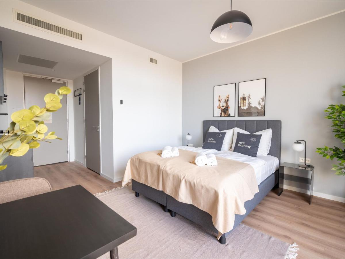 Limehome Eindhoven Gashouder Luaran gambar